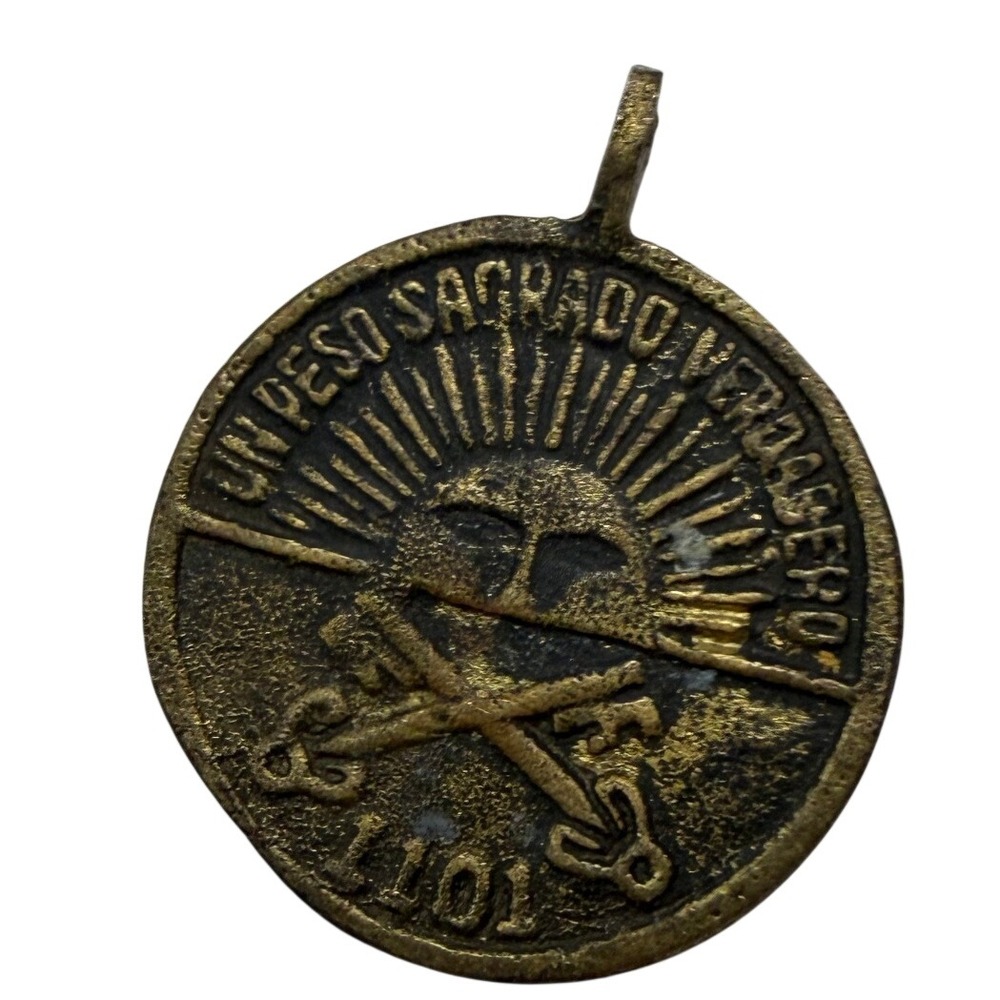 Vintage Bronze Skull Medallion Pendant Un Peso Sagrado Y Verdadero 1101